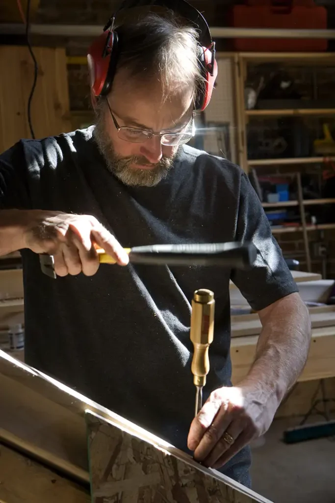 Richard Sharkey carving